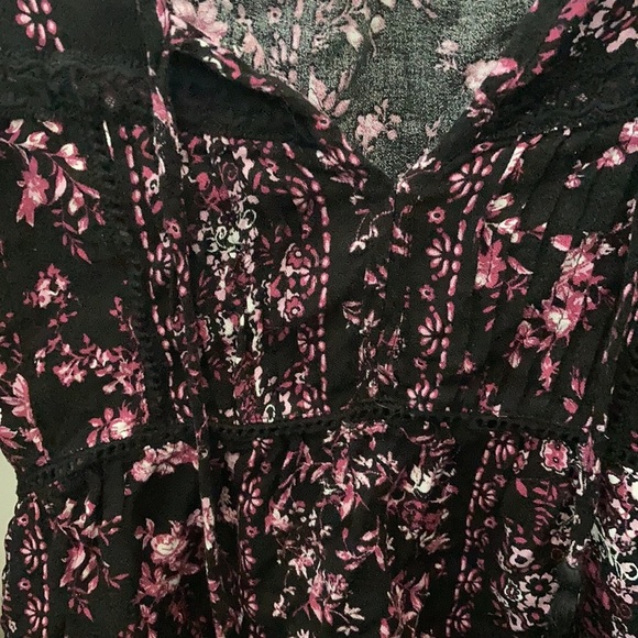 FINAL MARKDOWN Ladies’ American Rag Peasant-style Top (XS) - Picture 3 of 6